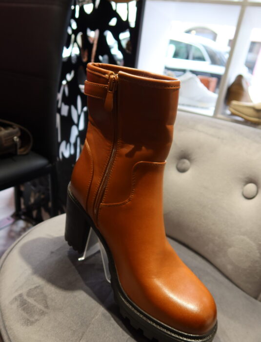 Boots marron en cuir